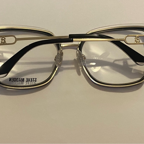 Steve Madden SM Avani Black 53/17/135 Eyeglass Frame & Eyeglass Case - Picture 5 of 7